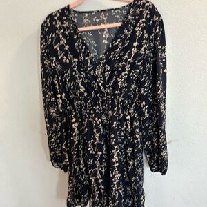 Women’s Blue & Cream Dress with Smocking Around the Middle

Size L